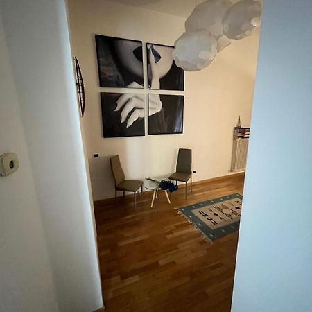 Dreams rental lecco central station Exterior foto